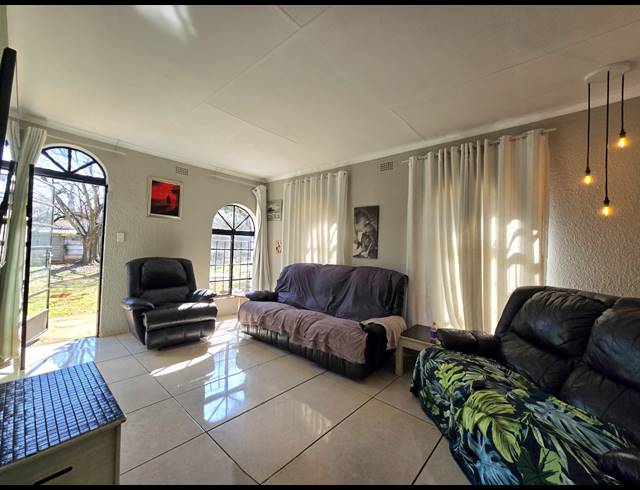 3 BEDROOM HOUSE FOR SALE IN KLIPWATER